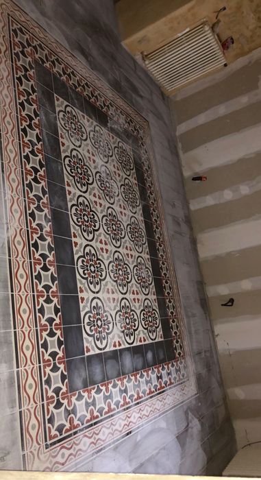 Pose de carreaux ciment — RK Maçonnerie, Vaucluse